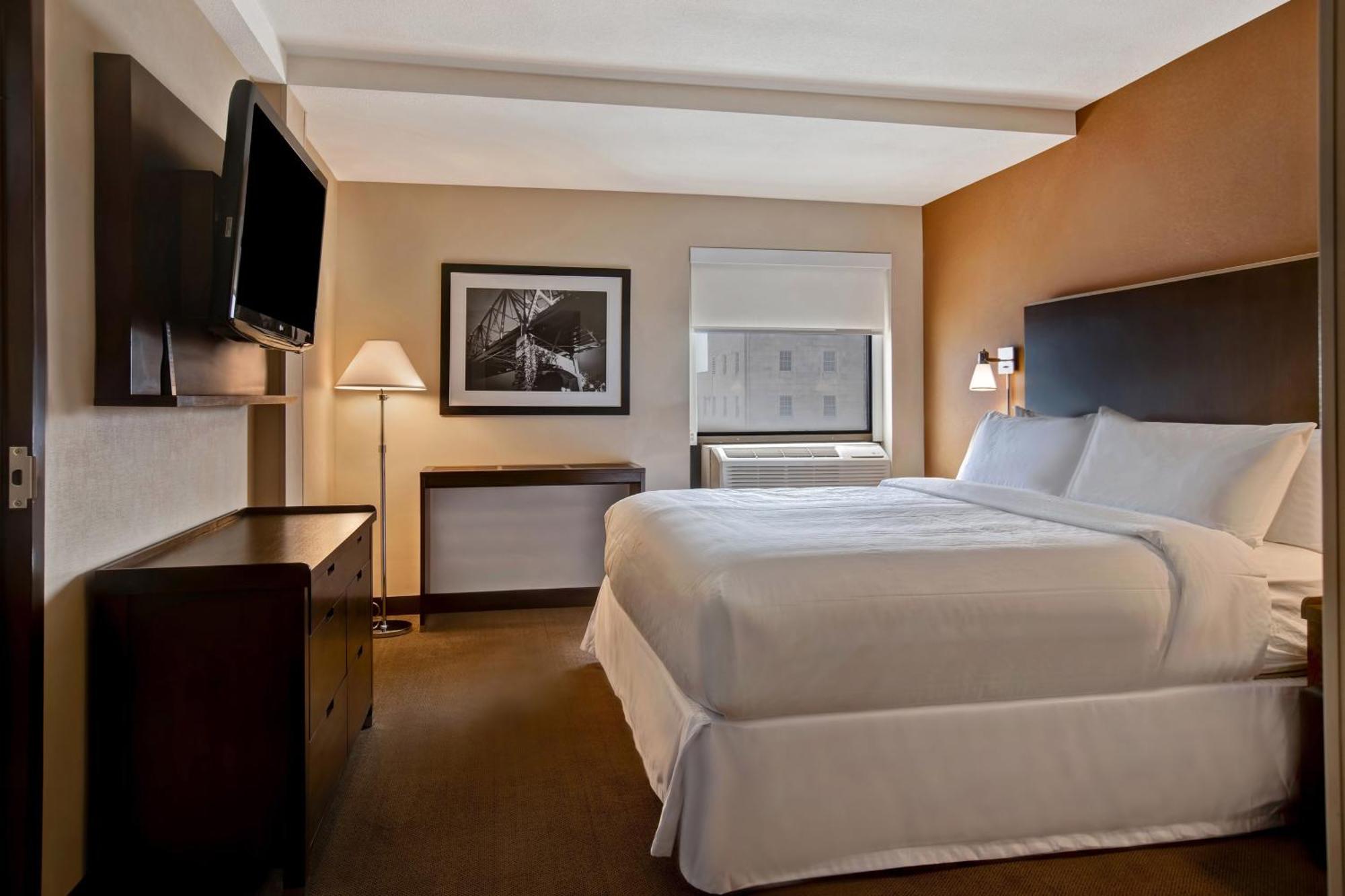 Four Points By Sheraton Peoria Bagian luar foto